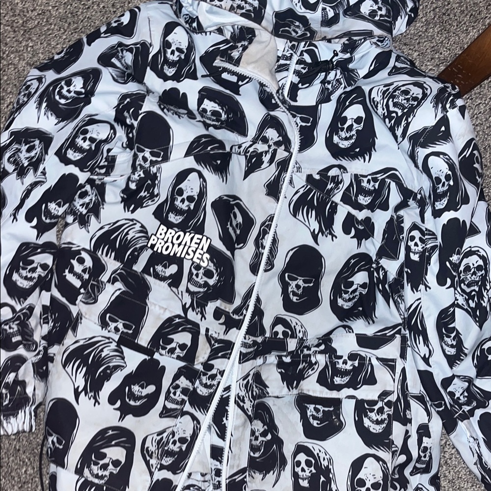 Broken Promises Skull Print Ski Jacket